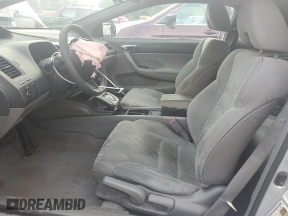 ✅ 2006 Honda Civic LX • VIN: 2HGFG12666H562424 • Lot: 83796745. Wystawiony na Copart z przebiegiem 133 708 mil. Bezpłatny archiwum sprzedaży aukcyjnych z USA i szczegółowy raport historii pojazdu na DreamBid. Zdjęcie 7.