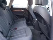 ✅ 2021 Audi Q5 Premium • VIN: WA1G2AFY1M2052740 • Lot: 80265554. Wystawiony na Copart z przebiegiem 20 943 mil. Bezpłatny archiwum sprzedaży aukcyjnych z USA i szczegółowy raport historii pojazdu na DreamBid. Zdjęcie 11.