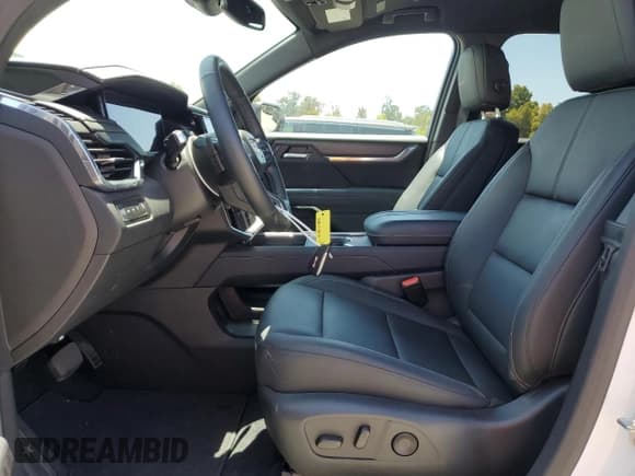 ✅ 2024 GMC Acadia AWD Elevation • VIN: 1GKENNKS9RJ215813 • Lot: 61384785. Listed on Copart with 10,641 mi. Free auction sales archive from the USA and detailed vehicle history report at DreamBid. Image 7.