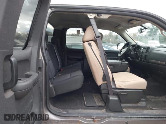 ✅ 2012 Chevrolet Silverado 1500 LT • VIN: 1GCRKSE79CZ219803 • Lot: 43611754. Listed on IAAI with 165,403 mi. Free auction sales archive from the USA and detailed vehicle history report at DreamBid. Image 8.