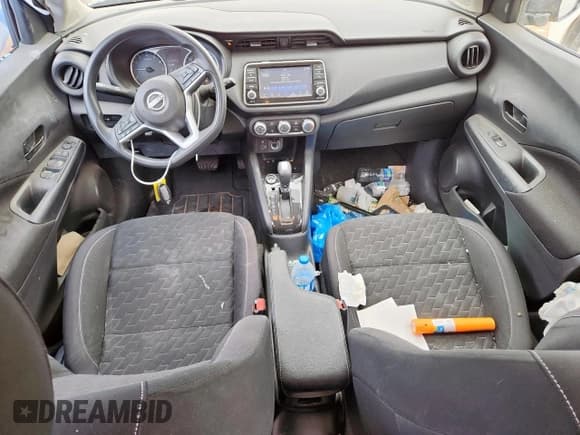 ✅ 2022 Nissan Kicks S • VIN: 3N1CP5BV3NL511388 • Лот: 71911235. Опубликован ранее на Copart с пробегом 38 541 миль. Бесплатный доступ к архиву аукционных продаж из США и подробный отчёт об истории автомобиля на DreamBid. Изображение 8.