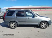 ✅ 2005 Honda CR-V EX • VIN: JHLRD78885C035263 • Lot: 43634636. Wystawiony na IAAI z przebiegiem 239 712 mil. Bezpłatny archiwum sprzedaży aukcyjnych z USA i szczegółowy raport historii pojazdu na DreamBid. Zdjęcie 14.