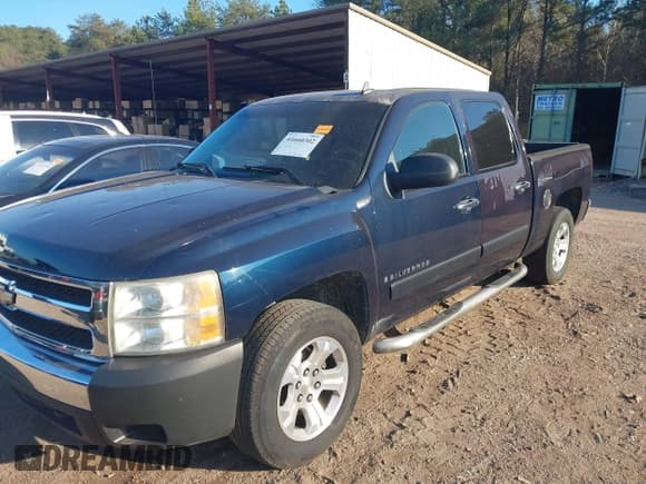 ✅ 2007 Chevrolet Silverado 1500 1LT • VIN: 3GCEC13J27G501078 • Lot: 41660302. Wystawiony na IAAI z przebiegiem 203 791 mil. Bezpłatny archiwum sprzedaży aukcyjnych z USA i szczegółowy raport historii pojazdu na DreamBid. Zdjęcie 2.