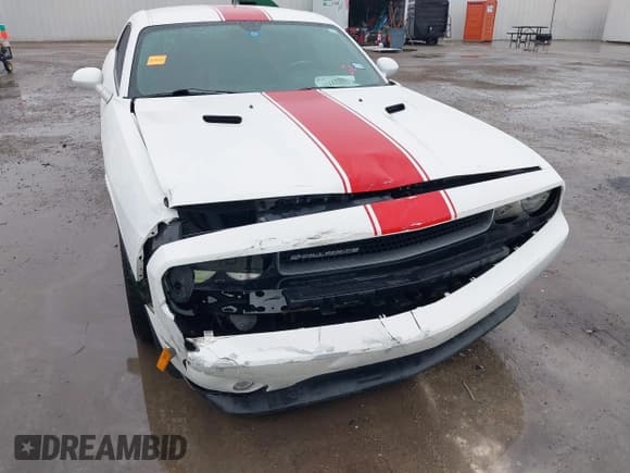 ✅ 2012 Dodge Challenger SXT Plus • VIN: 2C3CDYAG2CH294873 • Lot: 41443297. Wystawiony na IAAI z przebiegiem 143 761 mil. Bezpłatny archiwum sprzedaży aukcyjnych z USA i szczegółowy raport historii pojazdu na DreamBid. Zdjęcie 6.