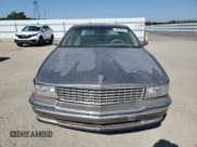✅ 1995 Cadillac DeVille • VIN: 1G6KD52B5SU254116 • Lot: 70059295. Wystawiony na Copart z przebiegiem 188 775 mil. Bezpłatny archiwum sprzedaży aukcyjnych z USA i szczegółowy raport historii pojazdu na DreamBid. Zdjęcie 5.