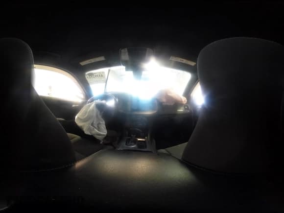 ✅ 2021 Dodge Charger R/T • VIN: 2C3CDXCT4MH621828 • Lot: 43392523. Wystawiony na IAAI z przebiegiem 73 345 mil. Bezpłatny archiwum sprzedaży aukcyjnych z USA i szczegółowy raport historii pojazdu na DreamBid. Zdjęcie 19.