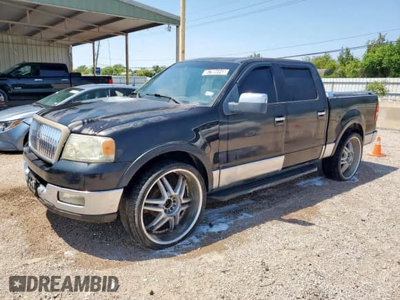✅ 2006 Lincoln Mark LT • VIN: 5LTPW16566FJ04145 • Лот: 67994445. Опубликован ранее на Copart с пробегом 71 158 миль. Бесплатный доступ к архиву аукционных продаж из США и подробный отчёт об истории автомобиля на DreamBid. Изображение 1.