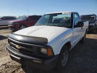 ✅ 1996 Chevrolet S-10 • VIN: 1GCCS14X1T8165372 • Лот: 79924734. Опубликован ранее на Copart с пробегом 101 869 миль. Бесплатный доступ к архиву аукционных продаж из США и подробный отчёт об истории автомобиля на DreamBid. Изображение 1.