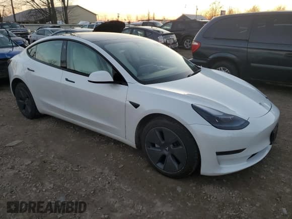 ✅ 2022 Tesla Model 3 Long Range • VIN: 5YJ3E1EB0NF117259 • Lot: 93632425. Wystawiony na Copart z przebiegiem 57 234 mil. Bezpłatny archiwum sprzedaży aukcyjnych z USA i szczegółowy raport historii pojazdu na DreamBid. Zdjęcie 4.