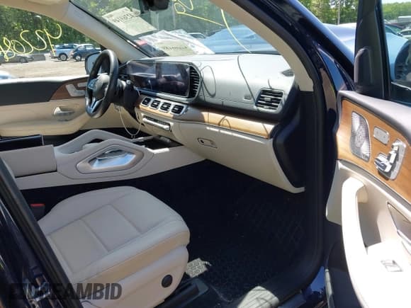 ✅ 2022 Mercedes-Benz GLS 450 • VIN: 4JGFF5KE1NA635210 • Lot: 42369149. Listed on IAAI with 27,239 mi. Free auction sales archive from the USA and detailed vehicle history report at DreamBid. Image 5.