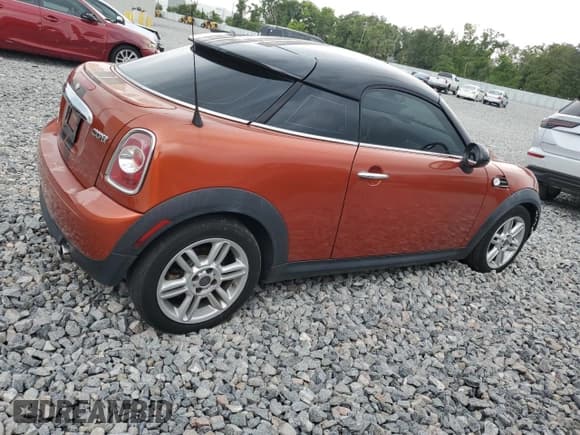 ✅ 2014 MINI Coupe • VIN: WMWSX1C59ET508049 • Лот: 58708665. Опубликован ранее на Copart с пробегом 174 542 миль. Бесплатный доступ к архиву аукционных продаж из США и подробный отчёт об истории автомобиля на DreamBid. Изображение 3.