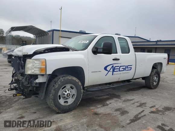 ✅ 2013 Chevrolet Silverado 2500HD Work Truck • VIN: 1GC2KVCG9DZ328396 • Лот: 90871375. Опубликован ранее на Copart с пробегом 85 994 миль. Бесплатный доступ к архиву аукционных продаж из США и подробный отчёт об истории автомобиля на DreamBid. Изображение 1.