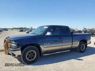 2002 Chevrolet Silverado 1500 LS z VIN 1GCEK19T22Z313780, wystawiony jako Copart lot #86124465 z przebiegiem 204 731 mil mil oraz Czysty tytuł • Clean title. Historia ofert i sprzedaży dostępna na DreamBid. Obrazek 1.