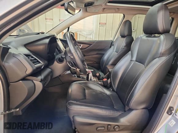 ✅ 2021 Subaru Forester Touring • VIN: JF2SKAXC2MH439511 • Lot: 91611095. Wystawiony na Copart z przebiegiem 59 055 mil. Bezpłatny archiwum sprzedaży aukcyjnych z USA i szczegółowy raport historii pojazdu na DreamBid. Zdjęcie 7.