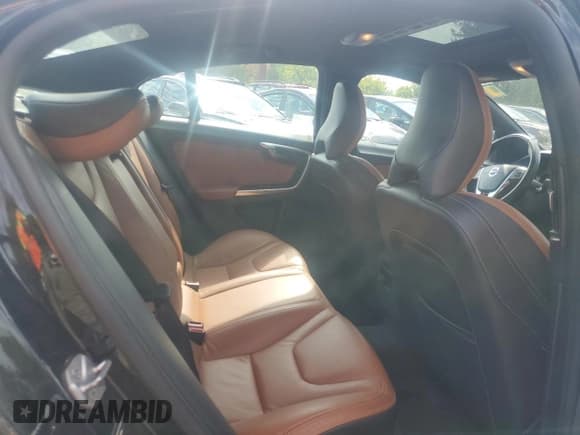 ✅ 2015 Volvo S60 T5 Premier • VIN: YV1612TK1F1349343 • Lot: 80940475. Listed on Copart with 142,645 mi. Free auction sales archive from the USA and detailed vehicle history report at DreamBid. Image 6.