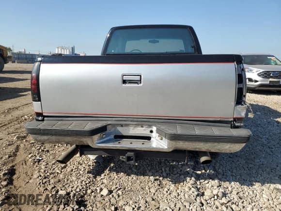 ✅ 1991 GMC 2500 Pickups • VIN: 2GTFK29K0M1521976 • Lot: 81330375. Wystawiony na Copart z przebiegiem 135 065 mil. Bezpłatny archiwum sprzedaży aukcyjnych z USA i szczegółowy raport historii pojazdu na DreamBid. Zdjęcie 6.