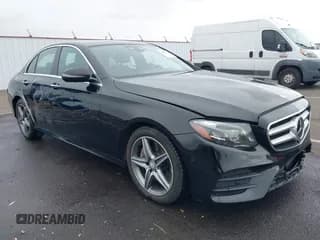 ✅ 2017 Mercedes-Benz E 300 Luxury • VIN: WDDZF4KB9HA067641 • Лот: 43388530. Опубликован ранее на IAAI с пробегом 79 527 миль. Бесплатный доступ к архиву аукционных продаж из США и подробный отчёт об истории автомобиля на DreamBid. Изображение 1.