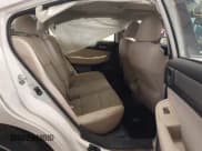 ✅ 2018 Subaru Legacy Premium • VIN: 4S3BNAD60J3011840 • Лот: 43568615. Опубликован ранее на IAAI с пробегом 116 042 миль. Бесплатный доступ к архиву аукционных продаж из США и подробный отчёт об истории автомобиля на DreamBid. Изображение 8.