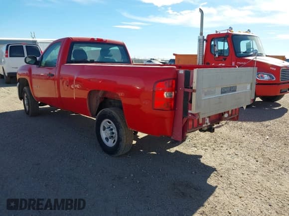 ✅ 2009 Chevrolet Silverado 2500HD Work Truck • VIN: 1GCHC44K59F159152 • Лот: 43473772. Опубликован ранее на IAAI с пробегом 151 389 миль. Бесплатный доступ к архиву аукционных продаж из США и подробный отчёт об истории автомобиля на DreamBid. Изображение 3.