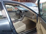 ✅ 2006 Infiniti G35 • VIN: JNKCV51EX6M508496 • Lot: 43699038. Wystawiony na IAAI z przebiegiem 61 542 mil. Bezpłatny archiwum sprzedaży aukcyjnych z USA i szczegółowy raport historii pojazdu na DreamBid. Zdjęcie 5.