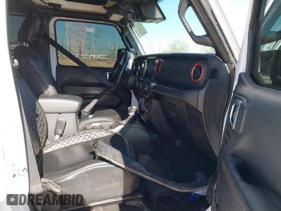 ✅ 2021 Jeep Gladiator High Altitude • VIN: 1C6HJTFG0ML586314 • Lot: 42815891. Listed on IAAI with Not provided. Free auction sales archive from the USA and detailed vehicle history report at DreamBid. Image 5.