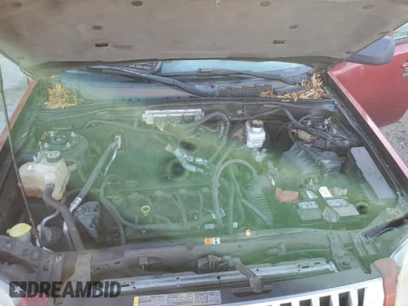 2011 Mercury Mariner z VIN 4M2CN8B72BKJ04014, wystawiony jako Copart lot #44919685 z przebiegiem 101 063 mil mil oraz Szkoda całkowita • Salvage title. Historia ofert i sprzedaży dostępna na DreamBid. Obrazek 12.