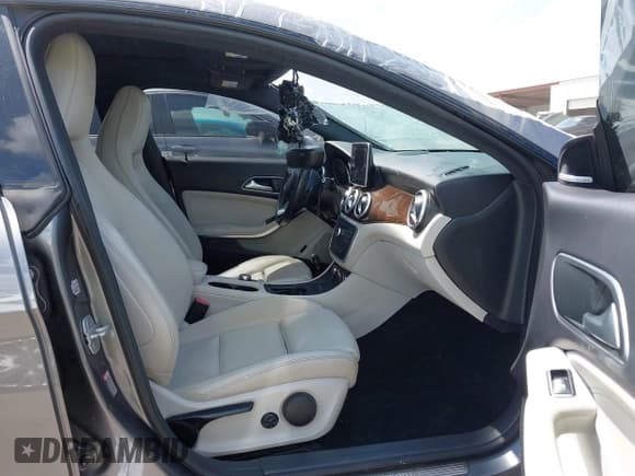 ✅ 2016 Mercedes-Benz CLA 250 • VIN: WDDSJ4GB7GN372071 • Lot: 42623049. Listed on IAAI with 99,513 mi. Free auction sales archive from the USA and detailed vehicle history report at DreamBid. Image 5.