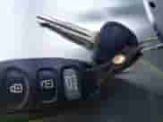 2013 Hyundai Genesis Coupe Track z VIN KMHHU6KJ3DU084938, wystawiony jako IAAI lot #43627084 z przebiegiem 94 580 mil mil oraz . Historia ofert i sprzedaży dostępna na DreamBid. Obrazek 11.