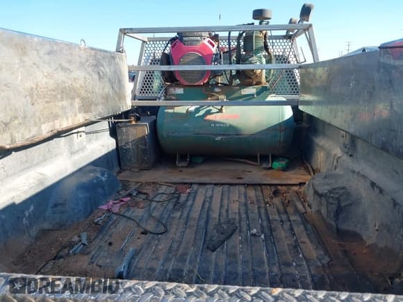 ✅ 2007 Chevrolet Silverado 2500HD 1LT • VIN: 1GCHK24K77E519998 • Лот: 43075898. Опубликован ранее на IAAI с пробегом 441 587 миль. Бесплатный доступ к архиву аукционных продаж из США и подробный отчёт об истории автомобиля на DreamBid. Изображение 8.