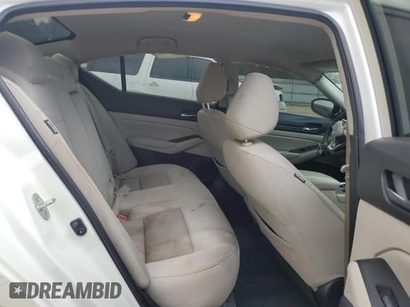 ✅ 2020 Nissan Altima S • VIN: 1N4BL4BV5LC114682 • Lot: 86158725. Wystawiony na Copart z przebiegiem 210 823 mil. Bezpłatny archiwum sprzedaży aukcyjnych z USA i szczegółowy raport historii pojazdu na DreamBid. Zdjęcie 10.