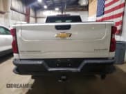 ✅ 2024 Chevrolet Silverado 2500HD Custom • VIN: 1GC4YMEY7RF339767 • Лот: 86701595. Опубликован ранее на Copart с пробегом 9 840 миль. Бесплатный доступ к архиву аукционных продаж из США и подробный отчёт об истории автомобиля на DreamBid. Изображение 6.