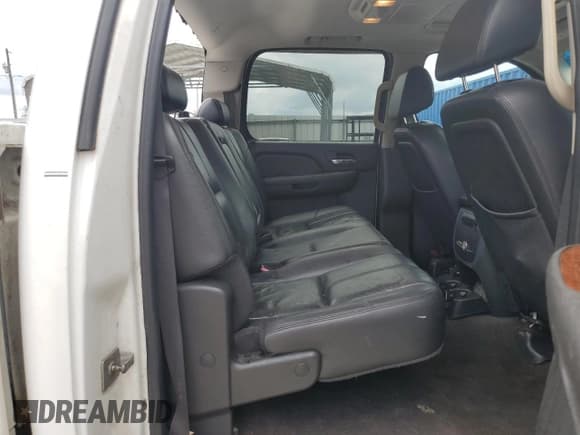 ✅ 2007 Chevrolet Silverado 2500HD 2LT • VIN: 1GCHK23697F536798 • Лот: 67940625. Опубликован ранее на Copart с пробегом 370 465 миль. Бесплатный доступ к архиву аукционных продаж из США и подробный отчёт об истории автомобиля на DreamBid. Изображение 10.