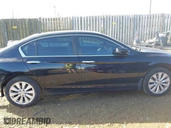 ✅ 2015 Honda Accord EX-L • VIN: 1HGCR2F89FA046474 • Lot: 43775766. Listed on IAAI with 100,650 mi. Free auction sales archive from the USA and detailed vehicle history report at DreamBid. Image 14.