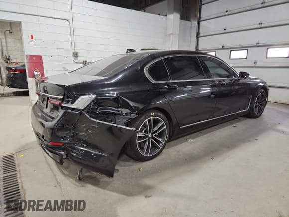 ✅ 2020 BMW 7 Series 750i xDrive • VIN: WBA7U2C09LCD72434 • Lot: 91887525. Listed on Copart with 64,383 mi. Free auction sales archive from the USA and detailed vehicle history report at DreamBid. Image 3.