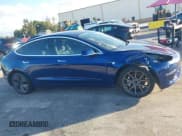 ✅ 2019 Tesla Model 3 Mid Range • VIN: 5YJ3E1EA3KF485731 • Lot: 43904380. Wystawiony na IAAI z przebiegiem 105 944 mil. Bezpłatny archiwum sprzedaży aukcyjnych z USA i szczegółowy raport historii pojazdu na DreamBid. Zdjęcie 12.
