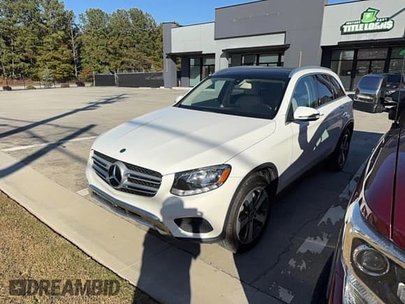 ✅ 2018 Mercedes-Benz GLC 300 • VIN: WDC0G4JB5JV015434 • Lot: 91678655. Listed on Copart with 118,877 mi. Free auction sales archive from the USA and detailed vehicle history report at DreamBid. Image 2.