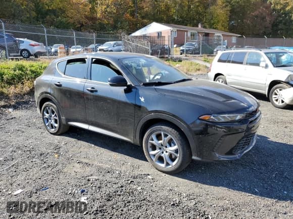 ✅ 2024 Dodge Hornet R/T • VIN: ZACPDFCW0R3A36128 • Lot: 90036705. Listed on Copart with 25,669 mi. Free auction sales archive from the USA and detailed vehicle history report at DreamBid. Image 4.