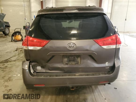 ✅ 2012 Toyota Sienna LE AAS • VIN: 5TDKK3DC8CS256316 • Lot: 66836725. Listed on Copart with 238,189 mi. Free auction sales archive from the USA and detailed vehicle history report at DreamBid. Image 6.