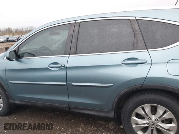 ✅ 2014 Honda CR-V EX-L • VIN: 2HKRM3H72EH510701 • Лот: 43729446. Опубликован ранее на IAAI с пробегом 132 739 миль. Бесплатный доступ к архиву аукционных продаж из США и подробный отчёт об истории автомобиля на DreamBid. Изображение 15.