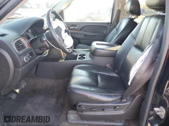 ✅ 2012 Chevrolet Suburban LT • VIN: 1GNSCJE09CR308029 • Lot: 81878375. Wystawiony na Copart z przebiegiem 76 020 mil. Bezpłatny archiwum sprzedaży aukcyjnych z USA i szczegółowy raport historii pojazdu na DreamBid. Zdjęcie 7.