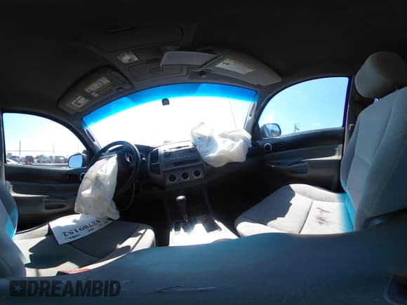 ✅ 2007 Toyota Tacoma PreRunner • VIN: 5TETU62N87Z393575 • Лот: 42789152. Опубликован ранее на IAAI с пробегом Не указан. Бесплатный доступ к архиву аукционных продаж из США и подробный отчёт об истории автомобиля на DreamBid. Изображение 18.