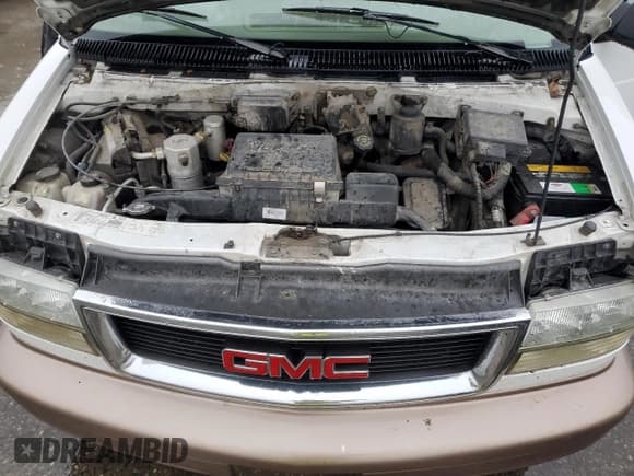 ✅ 2002 GMC Safari • VIN: 1GKDM19X42B500427 • Lot: 49283605. Listed on Copart with 242,090 mi. Free auction sales archive from the USA and detailed vehicle history report at DreamBid. Image 12.