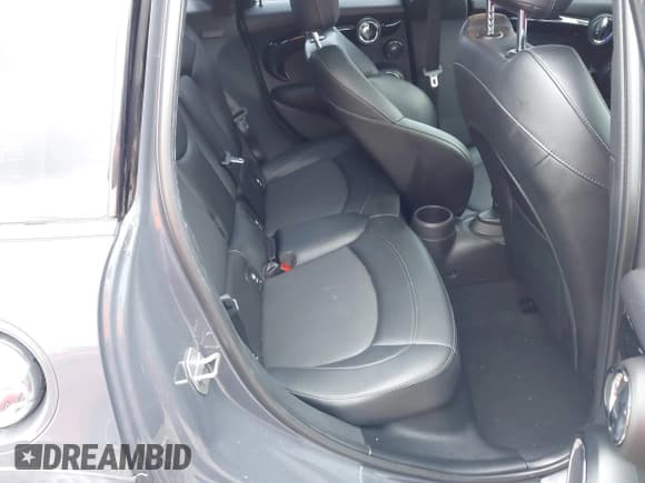 ✅ 2016 MINI Hardtop 4 Door S • VIN: WMWXU3C50G2D31512 • Lot: 43772401. Listed on IAAI with 62,380 mi. Free auction sales archive from the USA and detailed vehicle history report at DreamBid. Image 8.