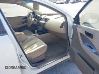 ✅ 2004 Nissan Murano SE • VIN: JN8AZ08TX4W212162 • Lot: 43699675. Wystawiony na IAAI z przebiegiem 199 410 mil. Bezpłatny archiwum sprzedaży aukcyjnych z USA i szczegółowy raport historii pojazdu na DreamBid. Zdjęcie 5.