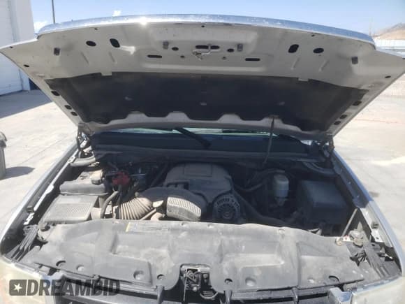 ✅ 2010 GMC Sierra 1500 • VIN: 3GTXKVE28AG143985 • Lot: 67787004. Wystawiony na Copart z przebiegiem Nie podano. Bezpłatny archiwum sprzedaży aukcyjnych z USA i szczegółowy raport historii pojazdu na DreamBid. Zdjęcie 11.