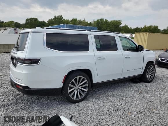 ✅ 2023 Jeep Grand Wagoneer • VIN: 1C4SJSEP2PS557840 • Лот: 69240965. Опубликован ранее на Copart с пробегом 37 285 миль. Бесплатный доступ к архиву аукционных продаж из США и подробный отчёт об истории автомобиля на DreamBid. Изображение 3.