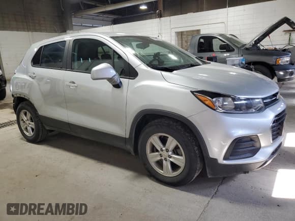 ✅ 2021 Chevrolet Trax LS • VIN: KL7CJKSB6MB303764 • Lot: 85003085. Listed on Copart with 103,335 mi. Free auction sales archive from the USA and detailed vehicle history report at DreamBid. Image 4.