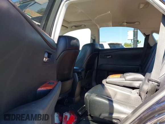 ✅ 2010 Lexus RX 350 • VIN: 2T2BK1BA4AC040633 • Лот: 43475657. Опубликован ранее на IAAI с пробегом 185 823 миль. Бесплатный доступ к архиву аукционных продаж из США и подробный отчёт об истории автомобиля на DreamBid. Изображение 8.