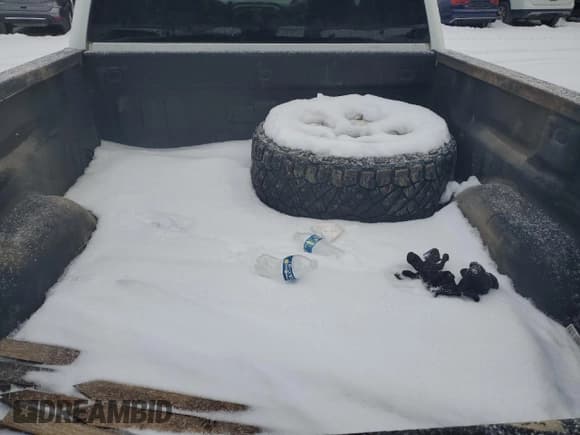 ✅ 2018 Chevrolet Silverado 2500HD LT • VIN: 1GC1KVEG1JF204581 • Lot: 88690305. Wystawiony na Copart z przebiegiem 131 127 mil. Bezpłatny archiwum sprzedaży aukcyjnych z USA i szczegółowy raport historii pojazdu na DreamBid. Zdjęcie 10.