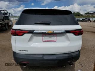 ✅ 2023 Chevrolet Traverse LS • VIN: 1GNERFKW9PJ107852 • Lot: 80151665. Wystawiony na Copart z przebiegiem 62 306 mil. Bezpłatny archiwum sprzedaży aukcyjnych z USA i szczegółowy raport historii pojazdu na DreamBid. Zdjęcie 6.